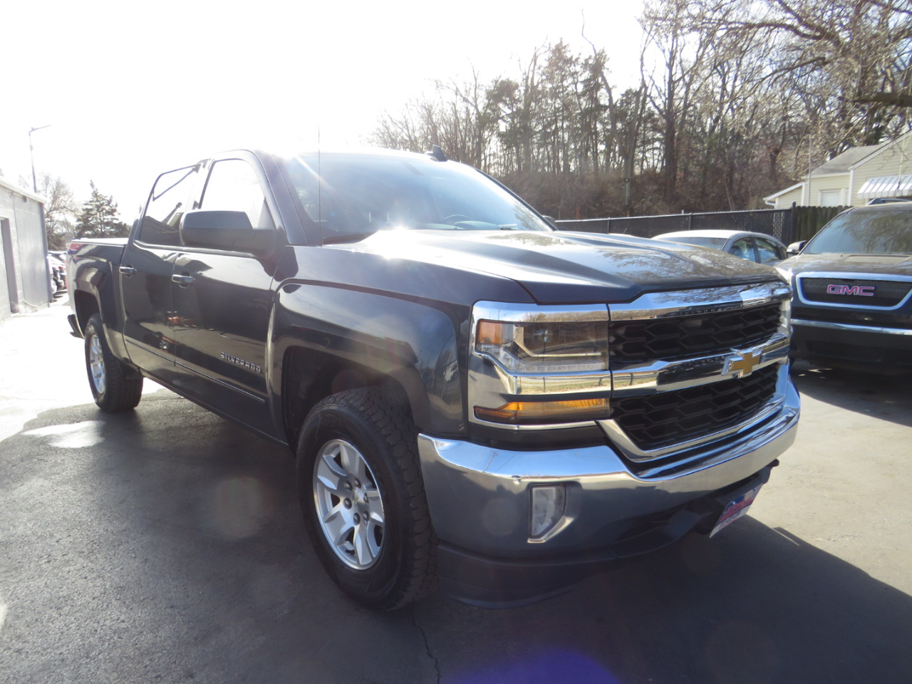 Chevrolet Silverado 1500 4WD Crew Cab 143.5" LT w/1LT 2017