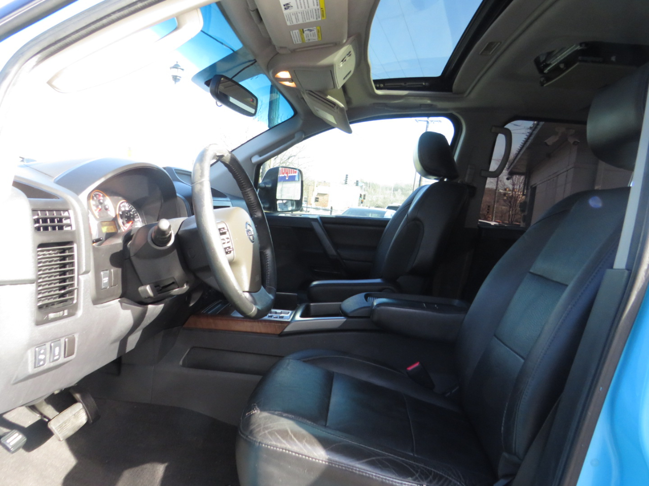 Nissan Titan 4WD Crew Cab SWB PRO-4X 2008