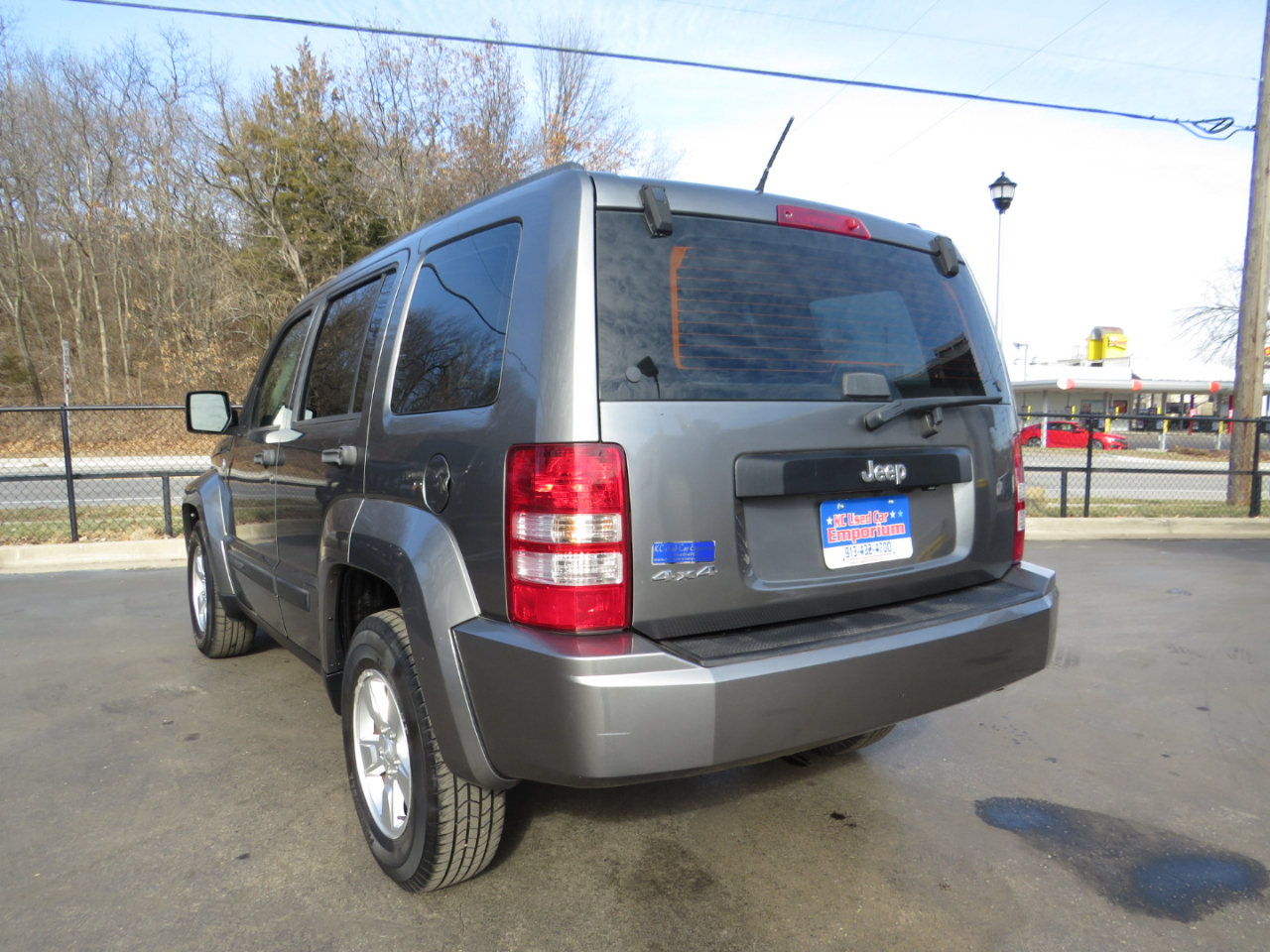 Jeep Liberty 4WD 4dr Sport 2012