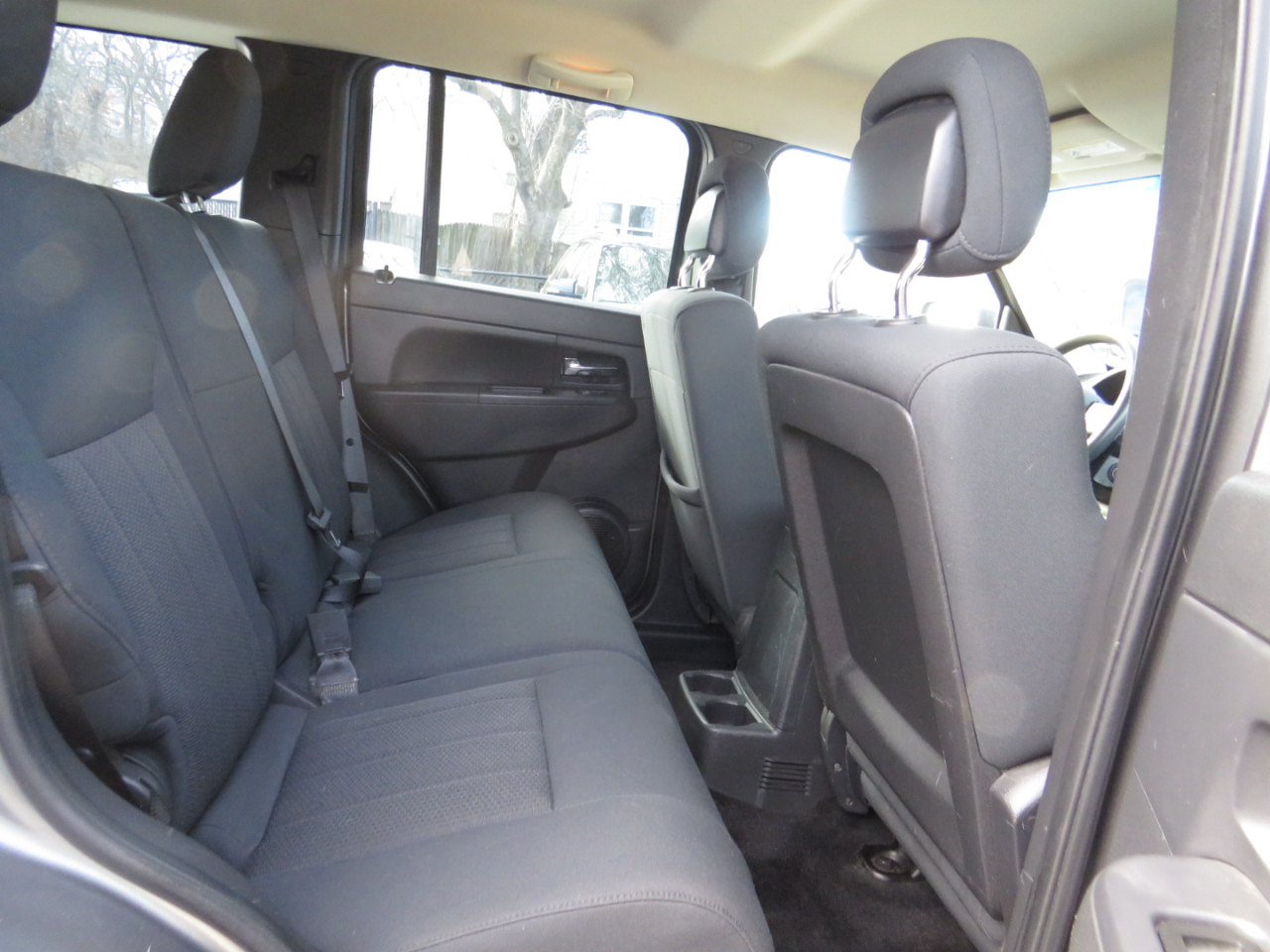 Jeep Liberty 4WD 4dr Sport 2012