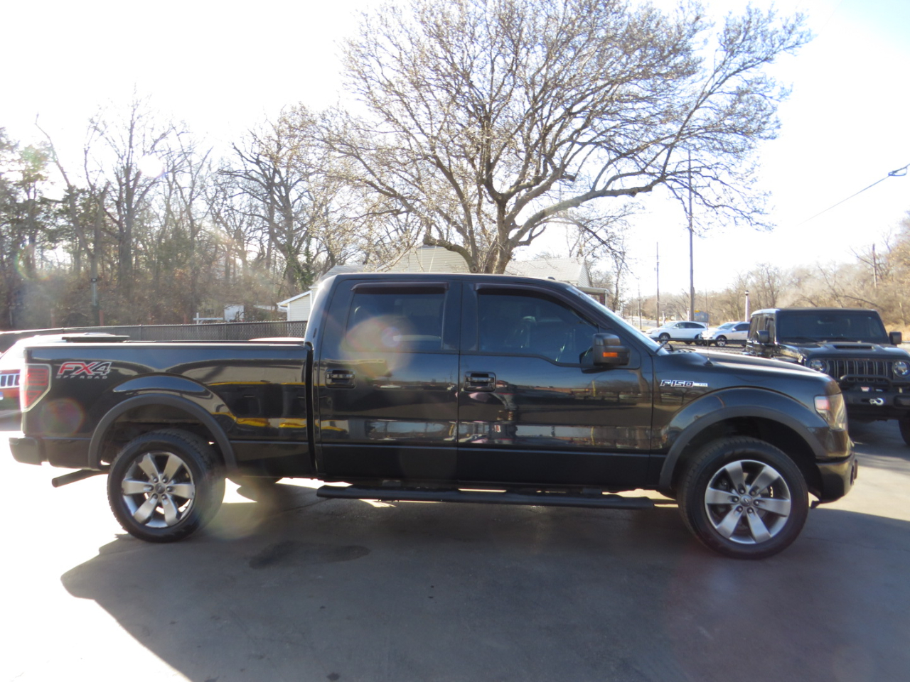 Ford F-150 4WD SuperCrew 145" Platinum 2013