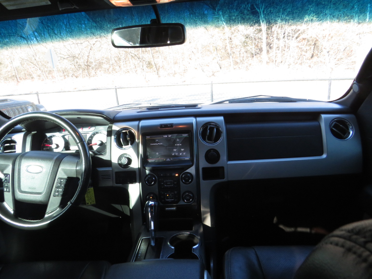 Ford F-150 4WD SuperCrew 145" Platinum 2013