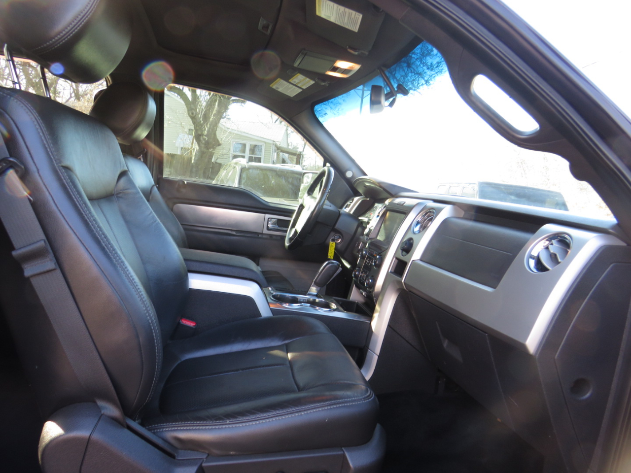 Ford F-150 4WD SuperCrew 145" Platinum 2013