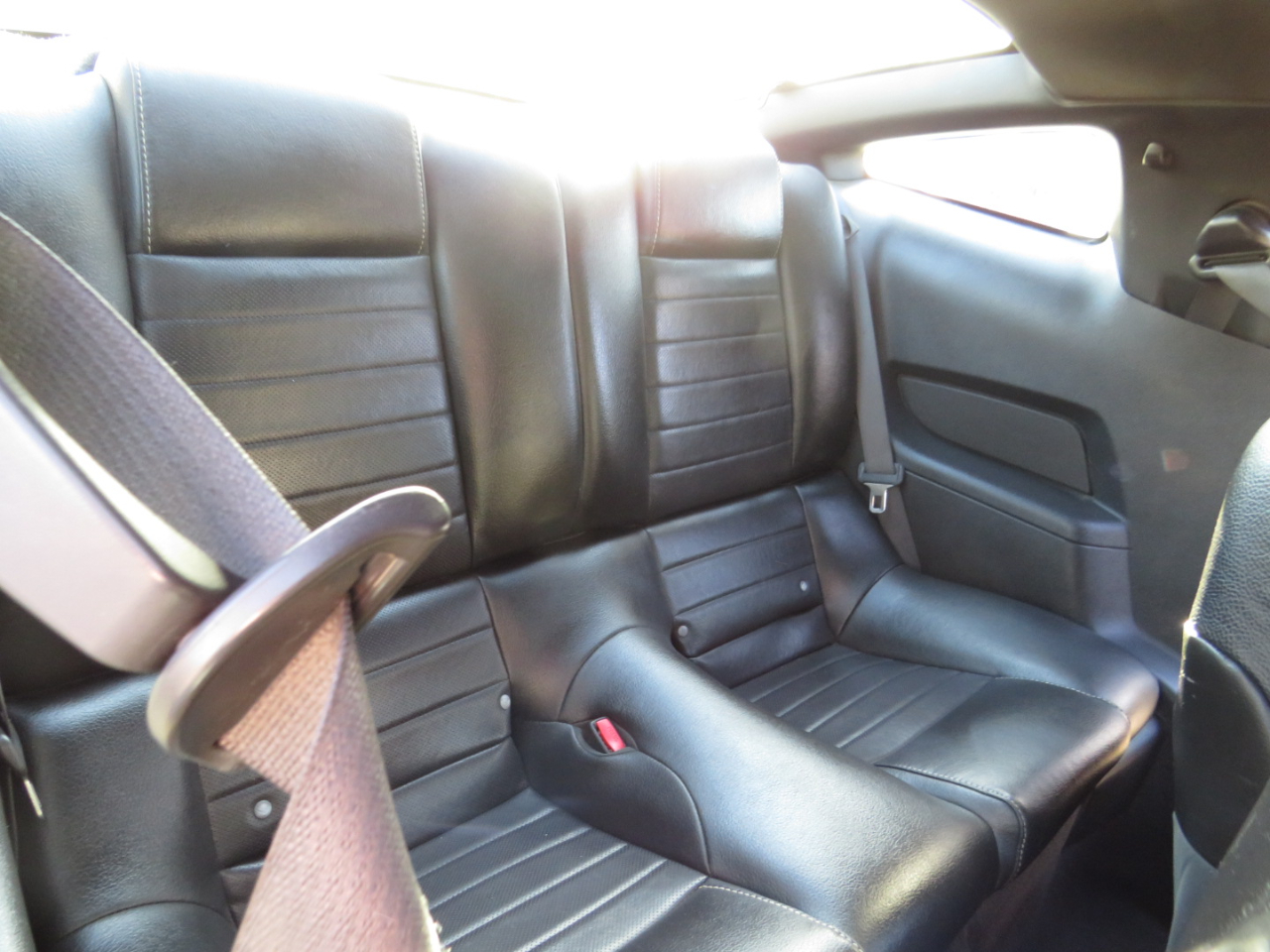 Ford Mustang 2dr Cpe V6 2010