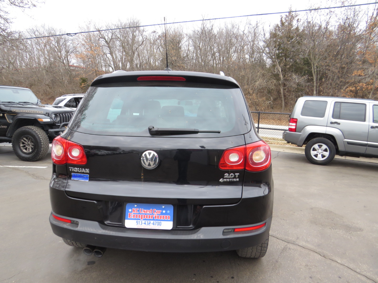 Volkswagen Tiguan 4WD 4dr S 4Motion 2011
