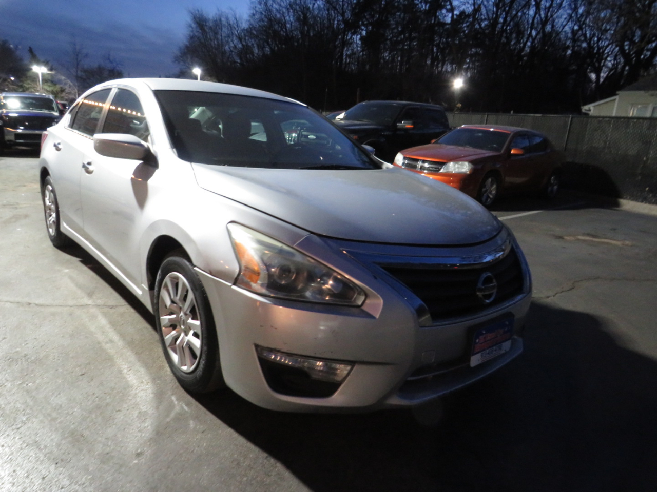 Nissan Altima 4dr Sdn I4 2.5 S 2013