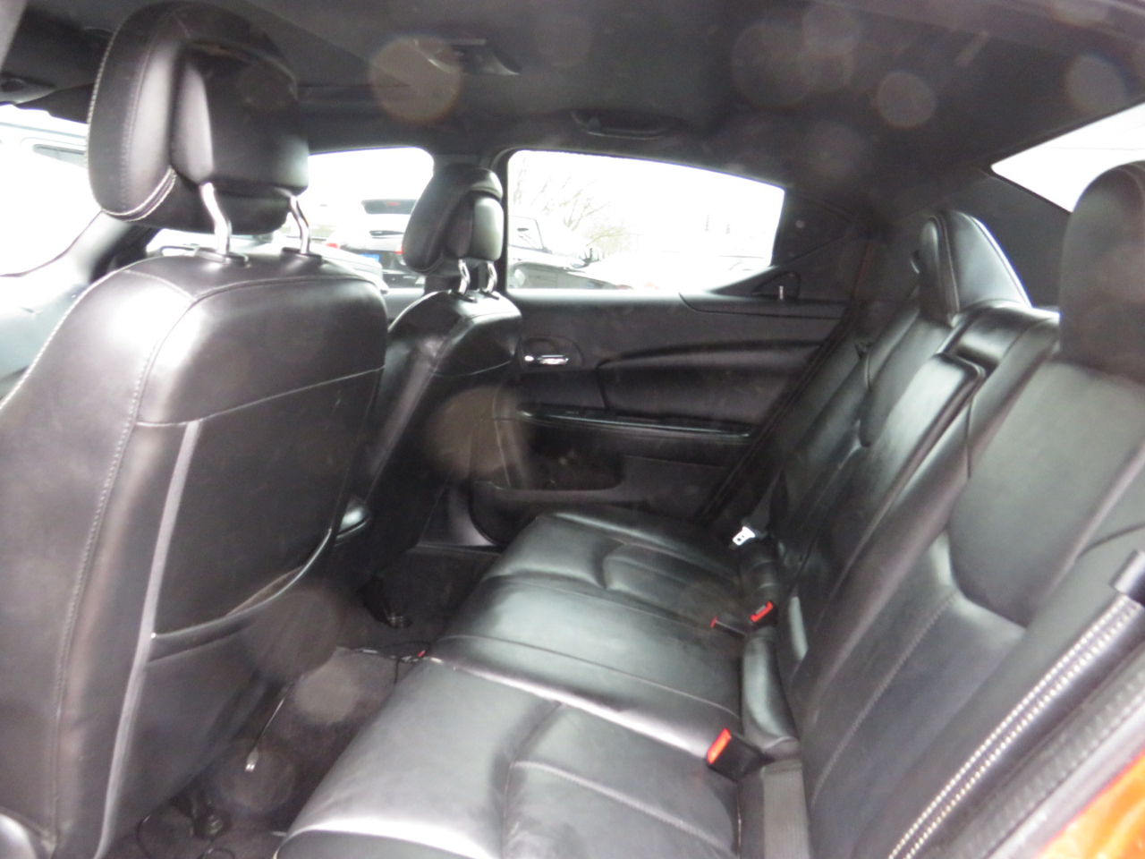 Dodge Avenger 4dr Sdn Lux 2011