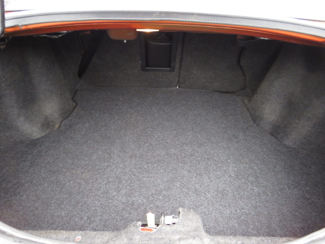 Dodge Avenger 4dr Sdn Lux 2011