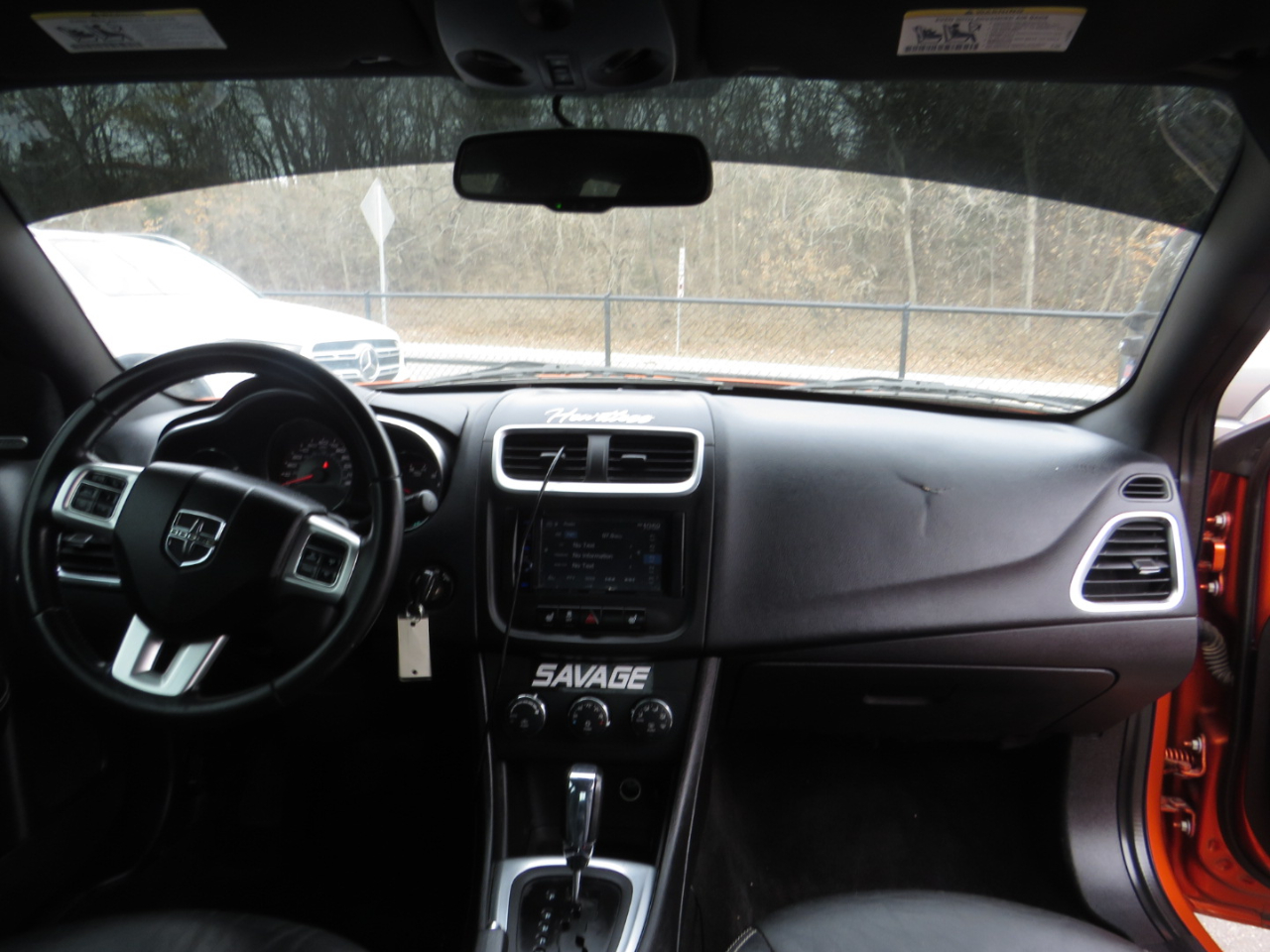 Dodge Avenger 4dr Sdn Lux 2011