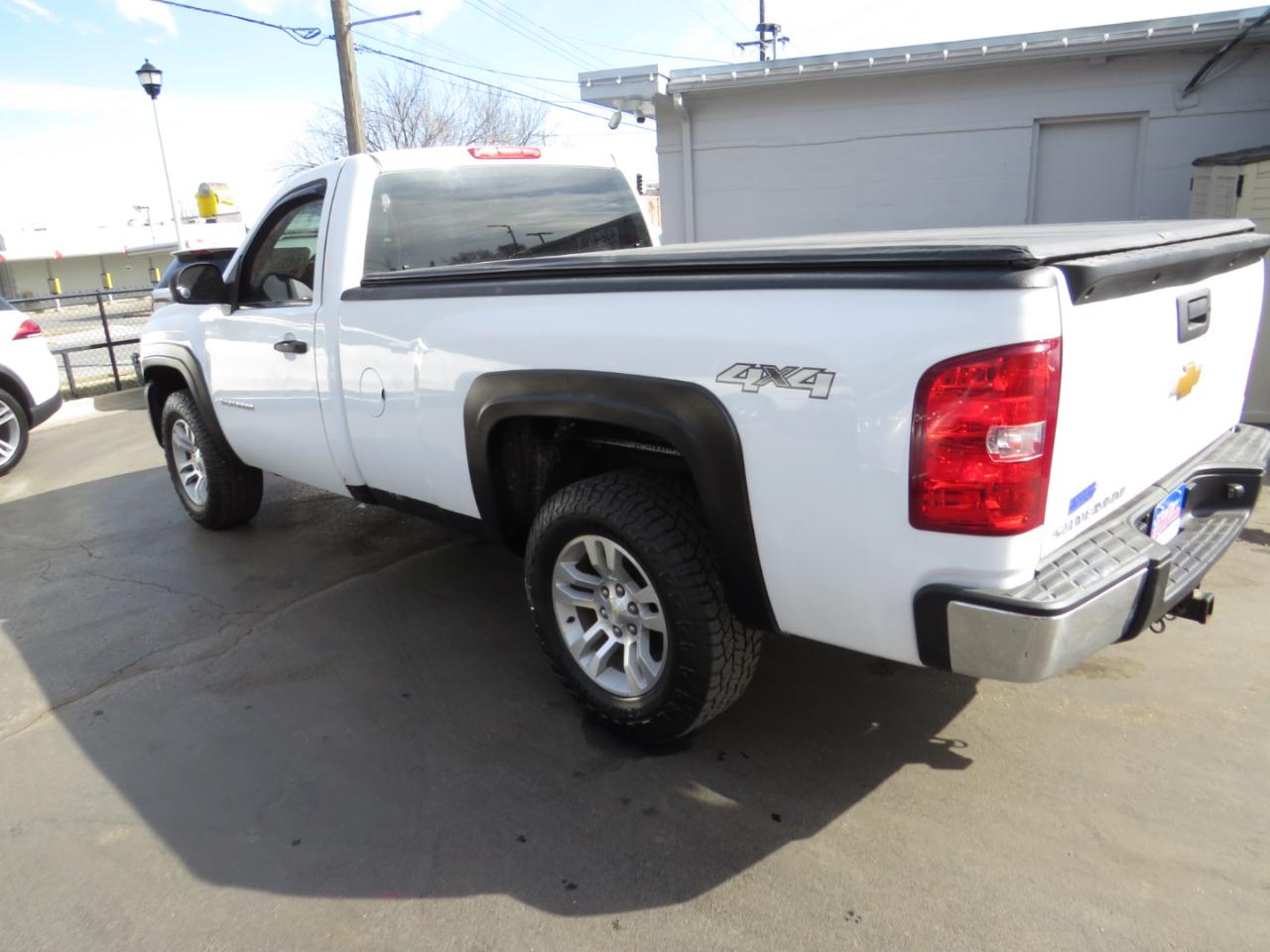 Chevrolet Silverado 1500 4WD Reg Cab 133.0" Work Truck 2012