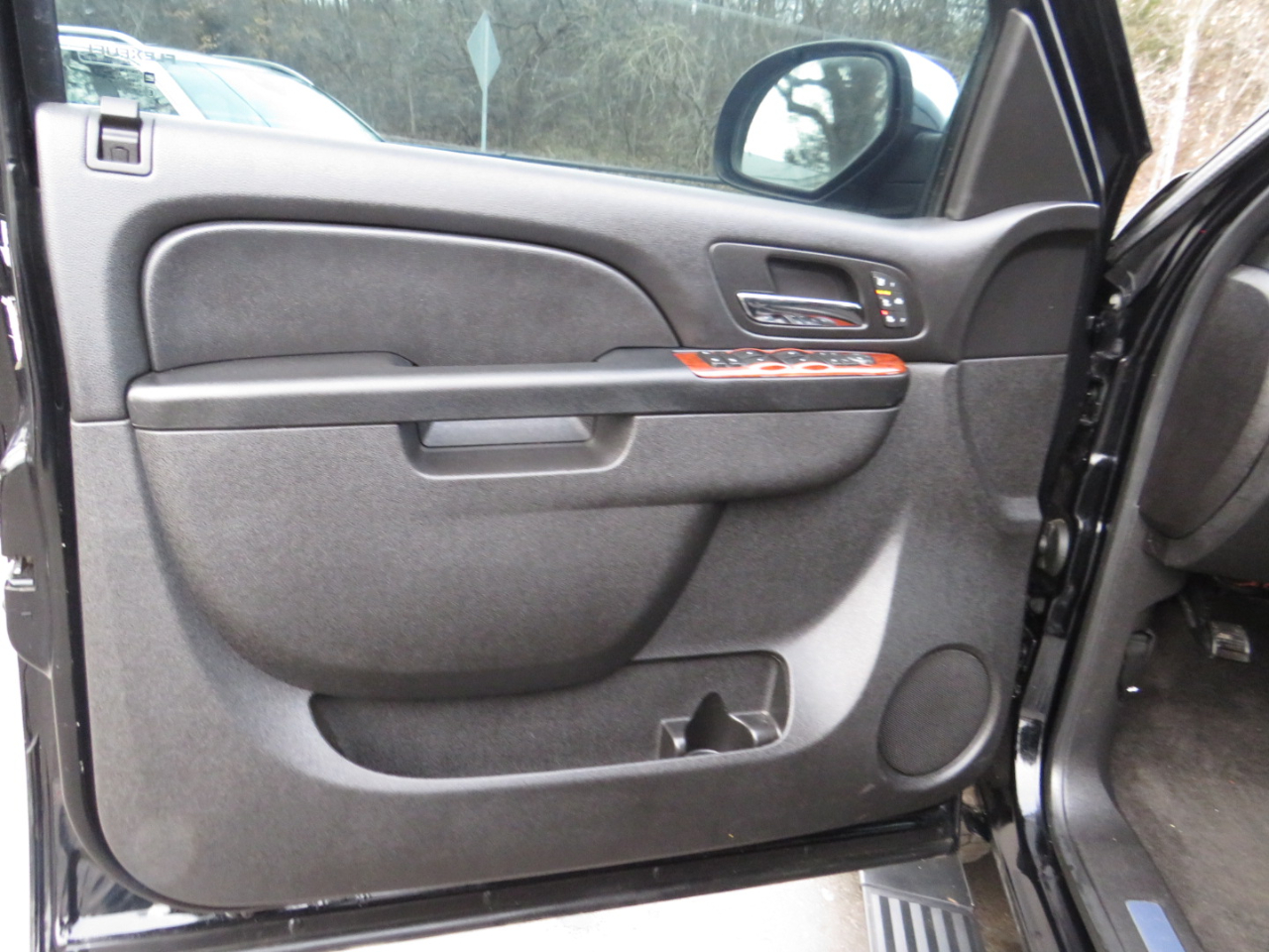 Chevrolet Tahoe 4WD 4dr LTZ 2014