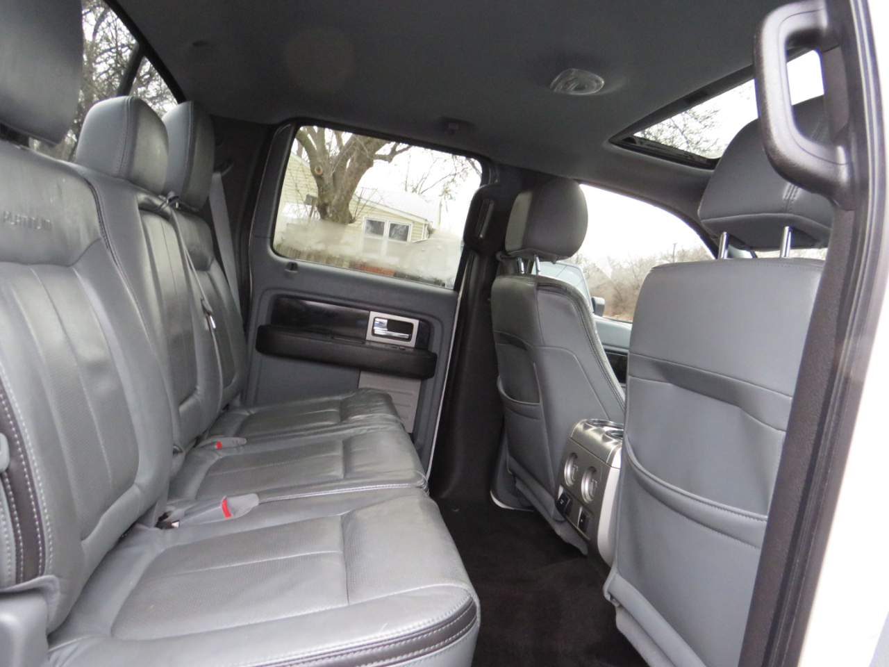 Ford F-150 4WD SuperCrew 145" Platinum 2012