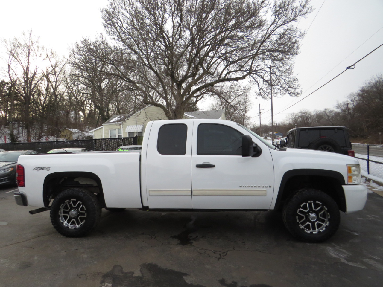 Chevrolet Silverado 1500 4WD Ext Cab 143.5" LT 2009