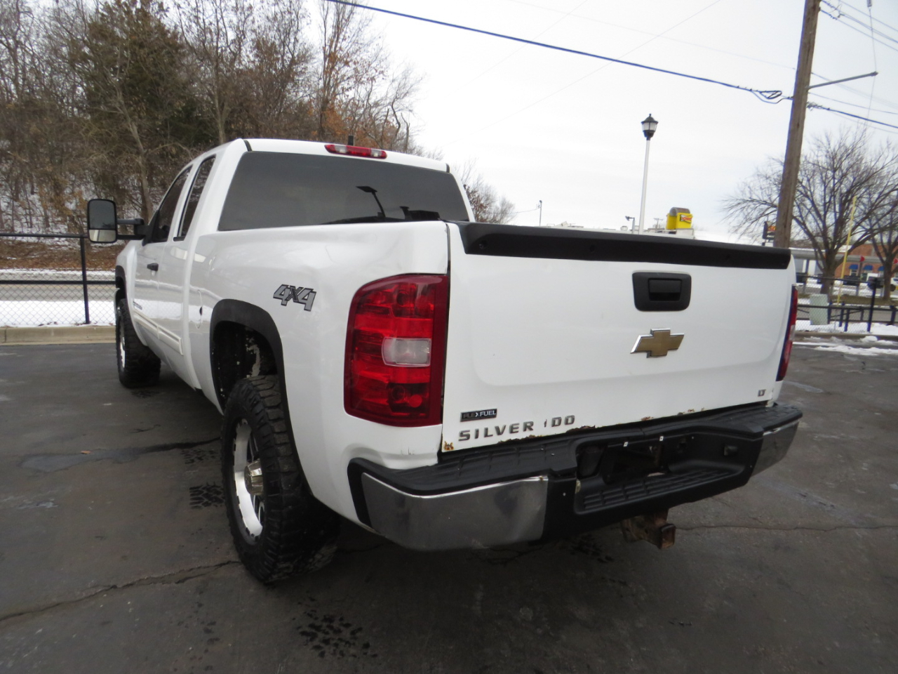 Chevrolet Silverado 1500 4WD Ext Cab 143.5" LT 2009