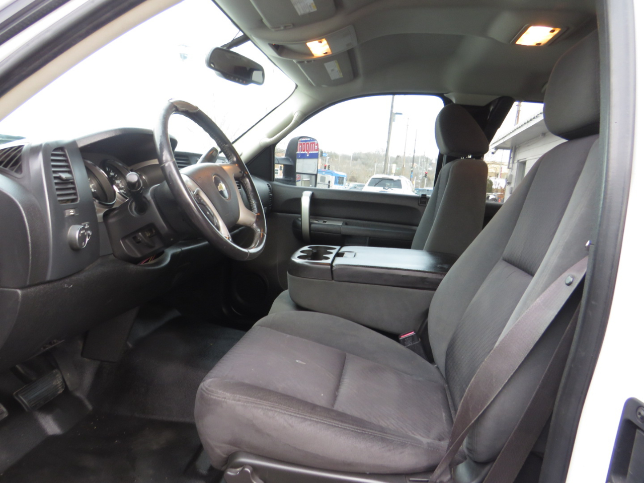 Chevrolet Silverado 1500 4WD Ext Cab 143.5" LT 2009