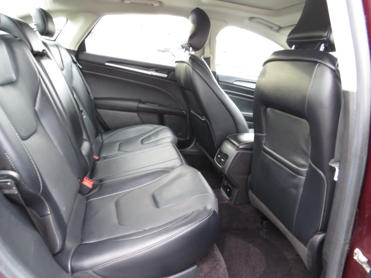 Ford Fusion Titanium FWD 2017