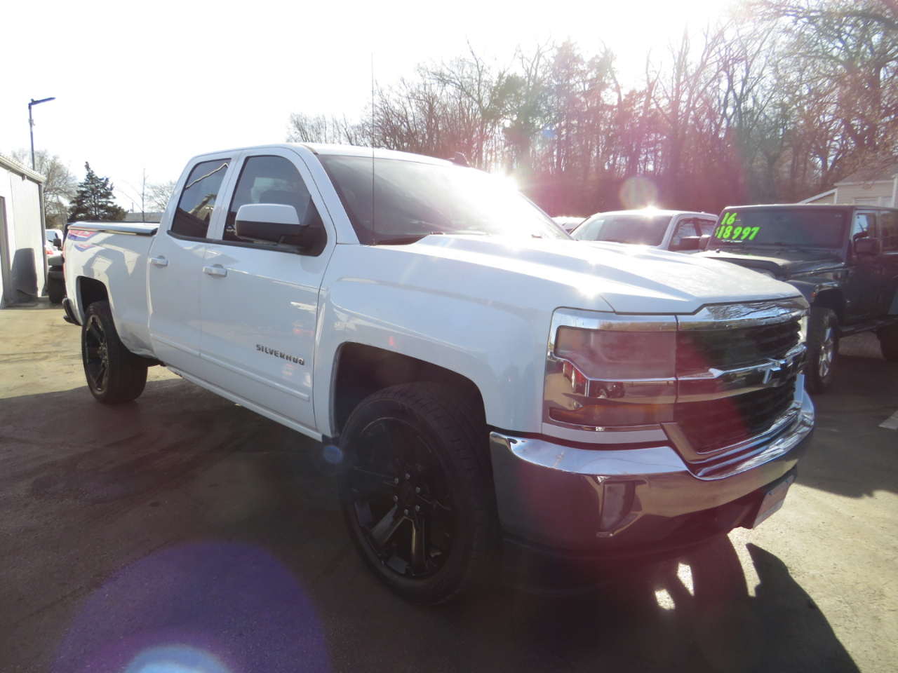 Chevrolet Silverado 1500 4WD Double Cab 143.5" LT w/1LT 2016