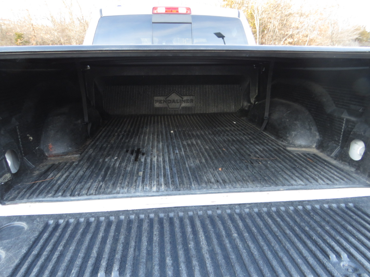 RAM 1500 4WD Crew Cab 140.5" Outdoorsman 2016