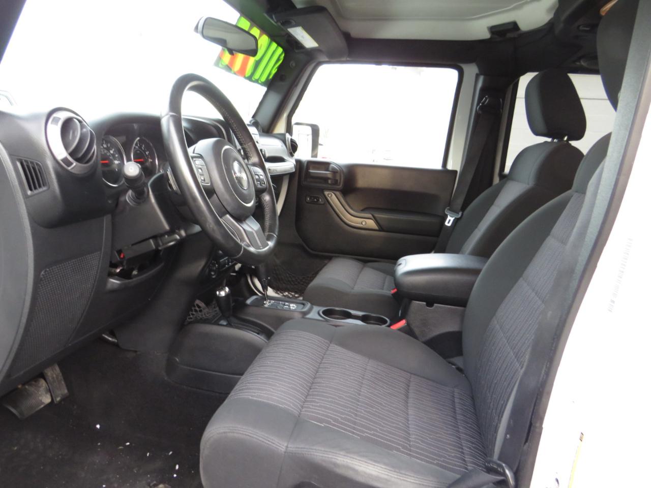 Jeep Wrangler Unlimited 4WD 4dr Sport 2012