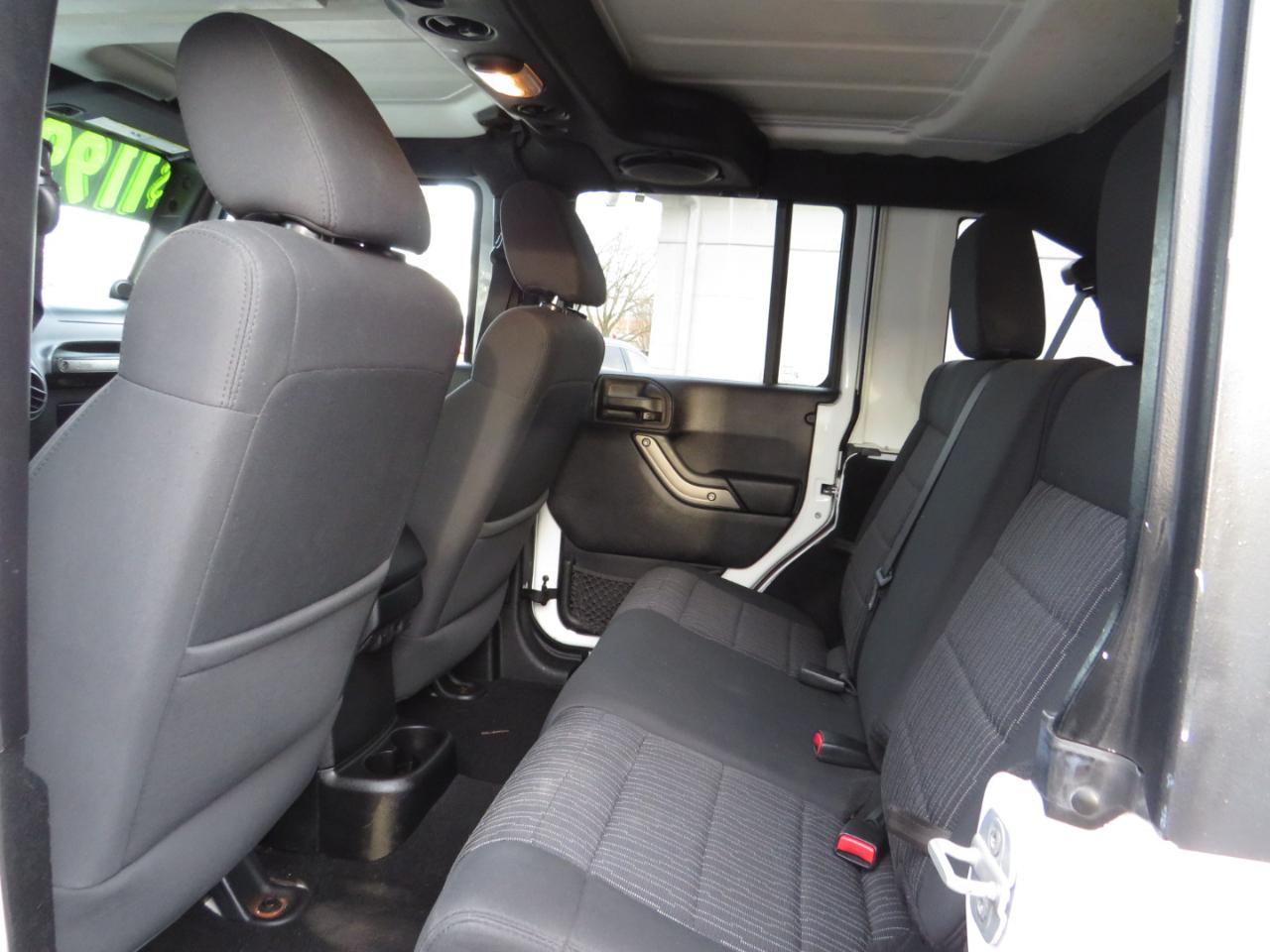 Jeep Wrangler Unlimited 4WD 4dr Sport 2012