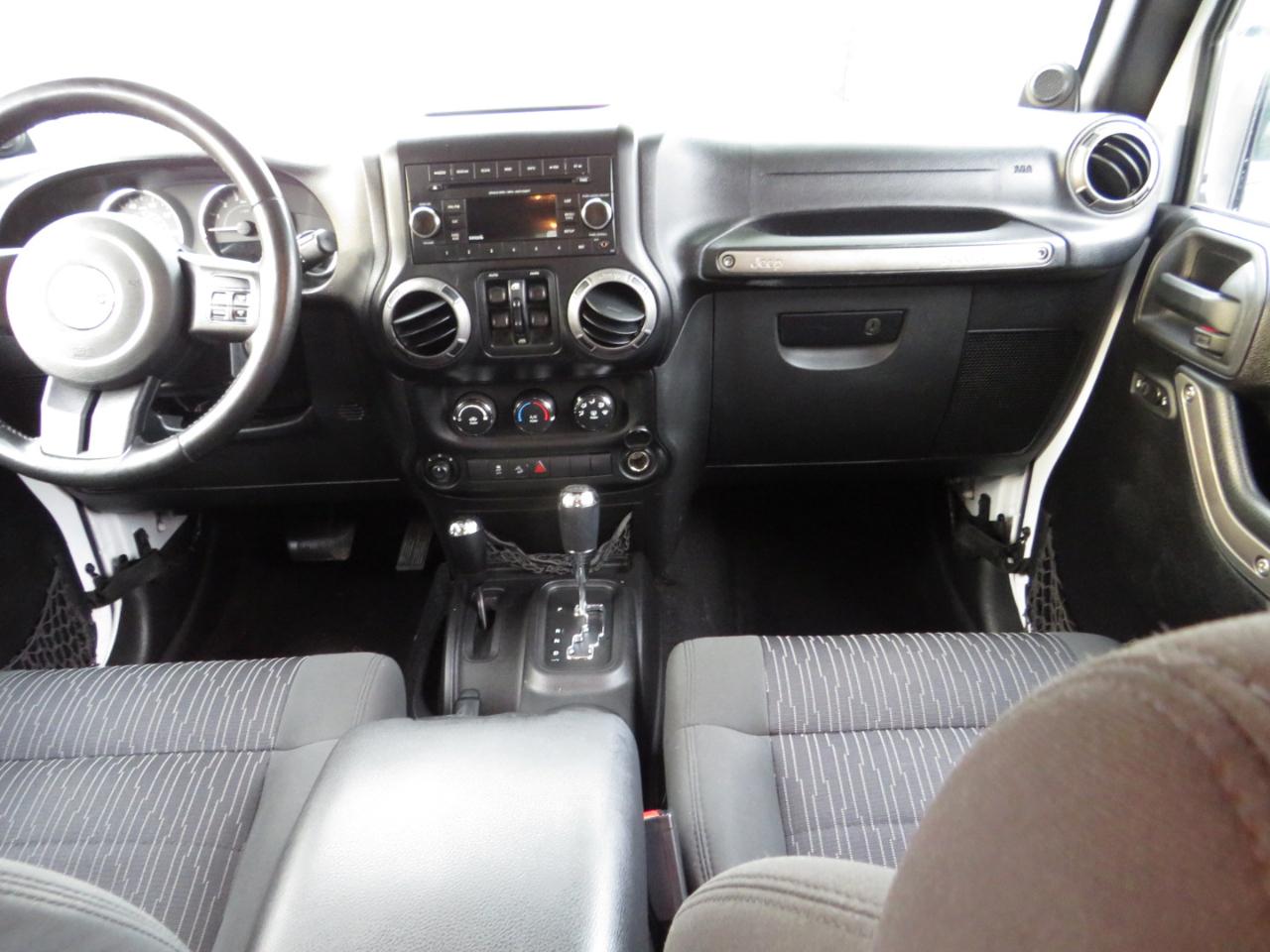 Jeep Wrangler Unlimited 4WD 4dr Sport 2012