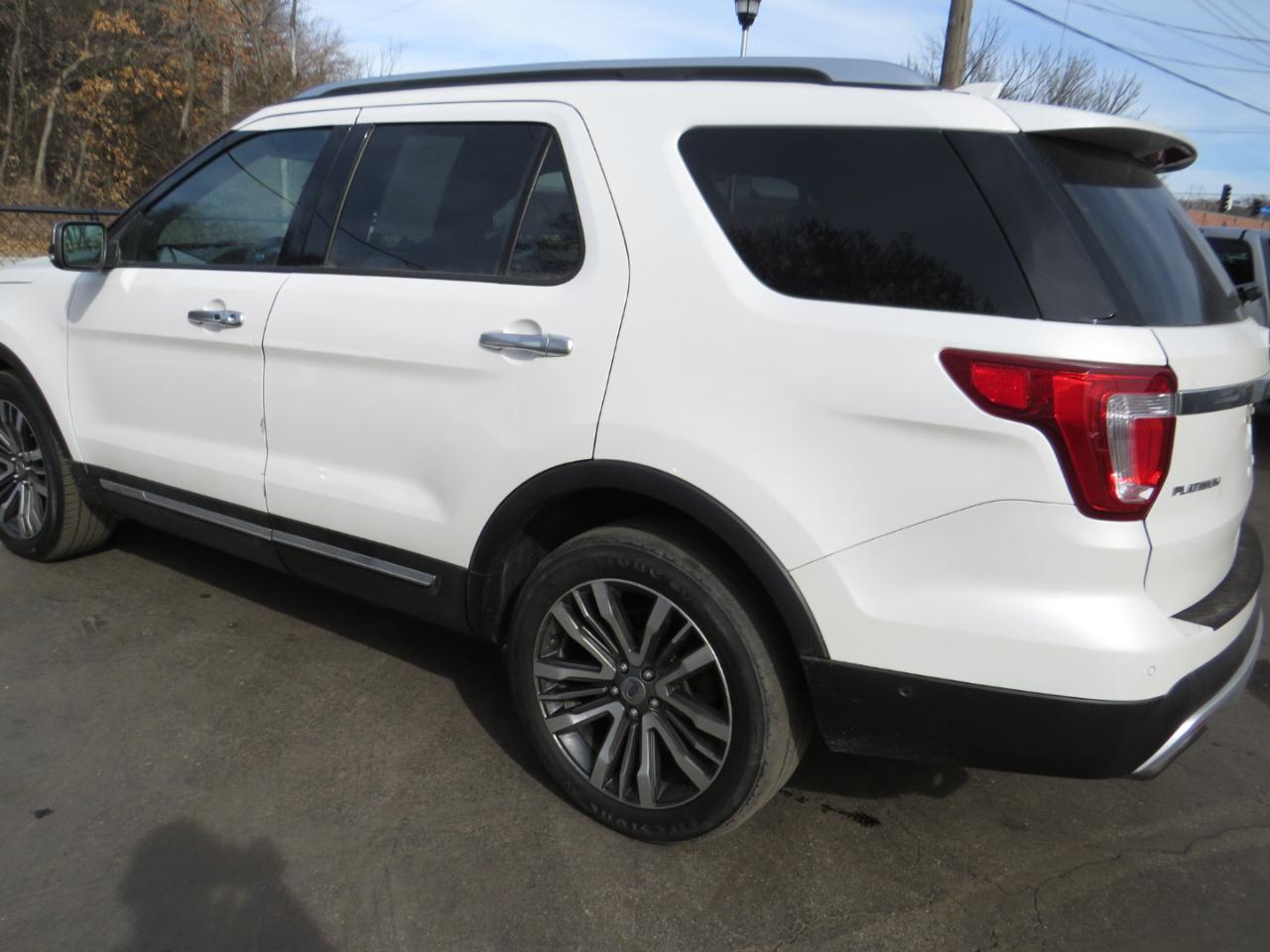 Ford Explorer Platinum 4WD 2017