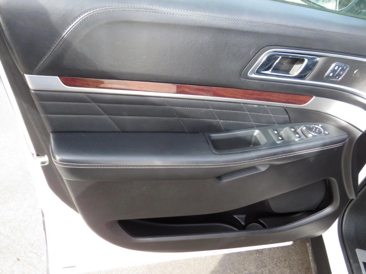 Ford Explorer Platinum 4WD 2017