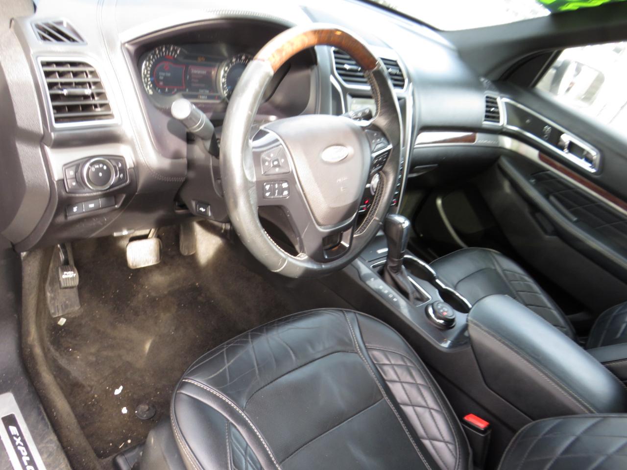 Ford Explorer Platinum 4WD 2017