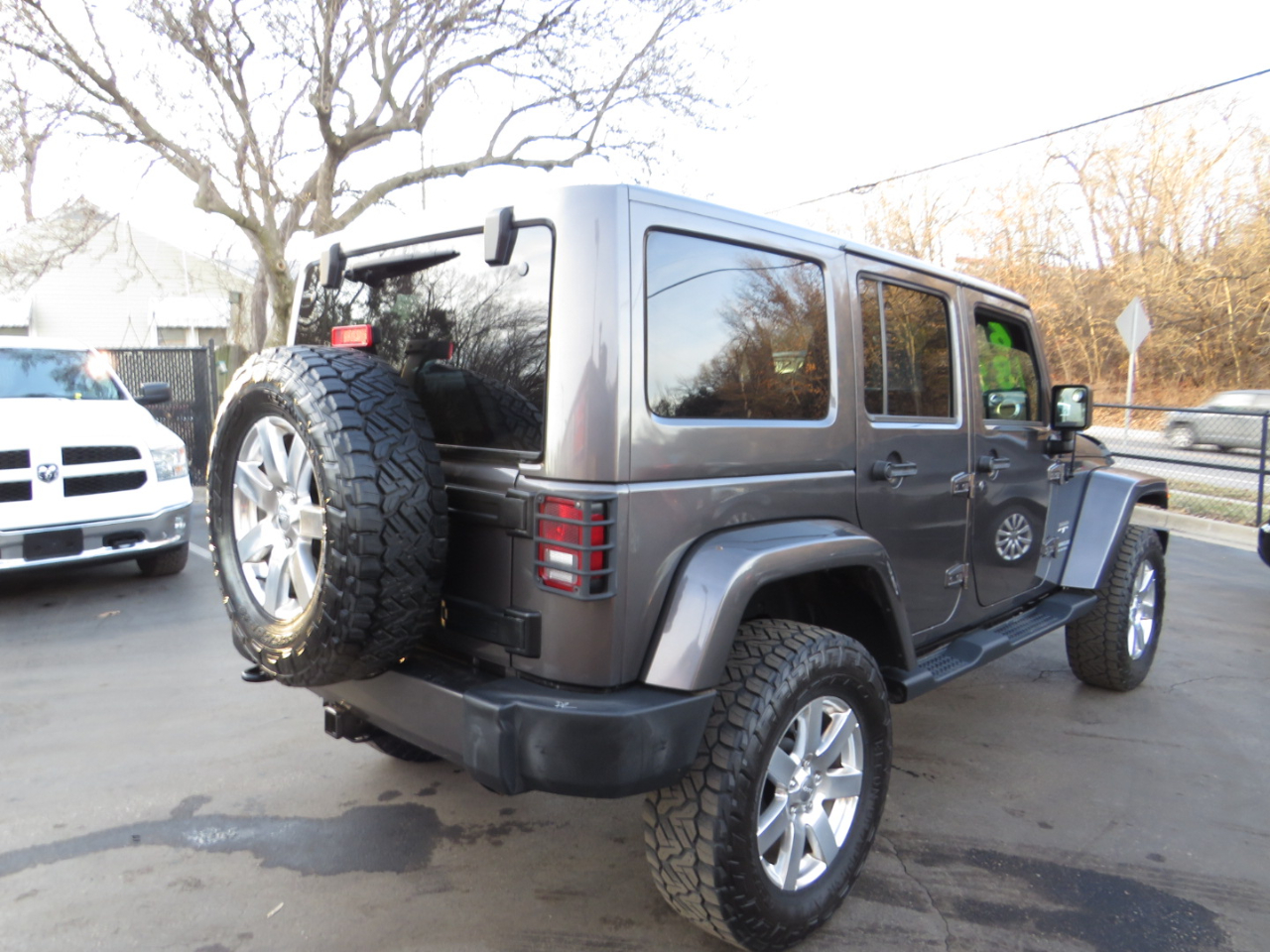 Jeep Wrangler Unlimited 4WD 4dr Sahara 2016