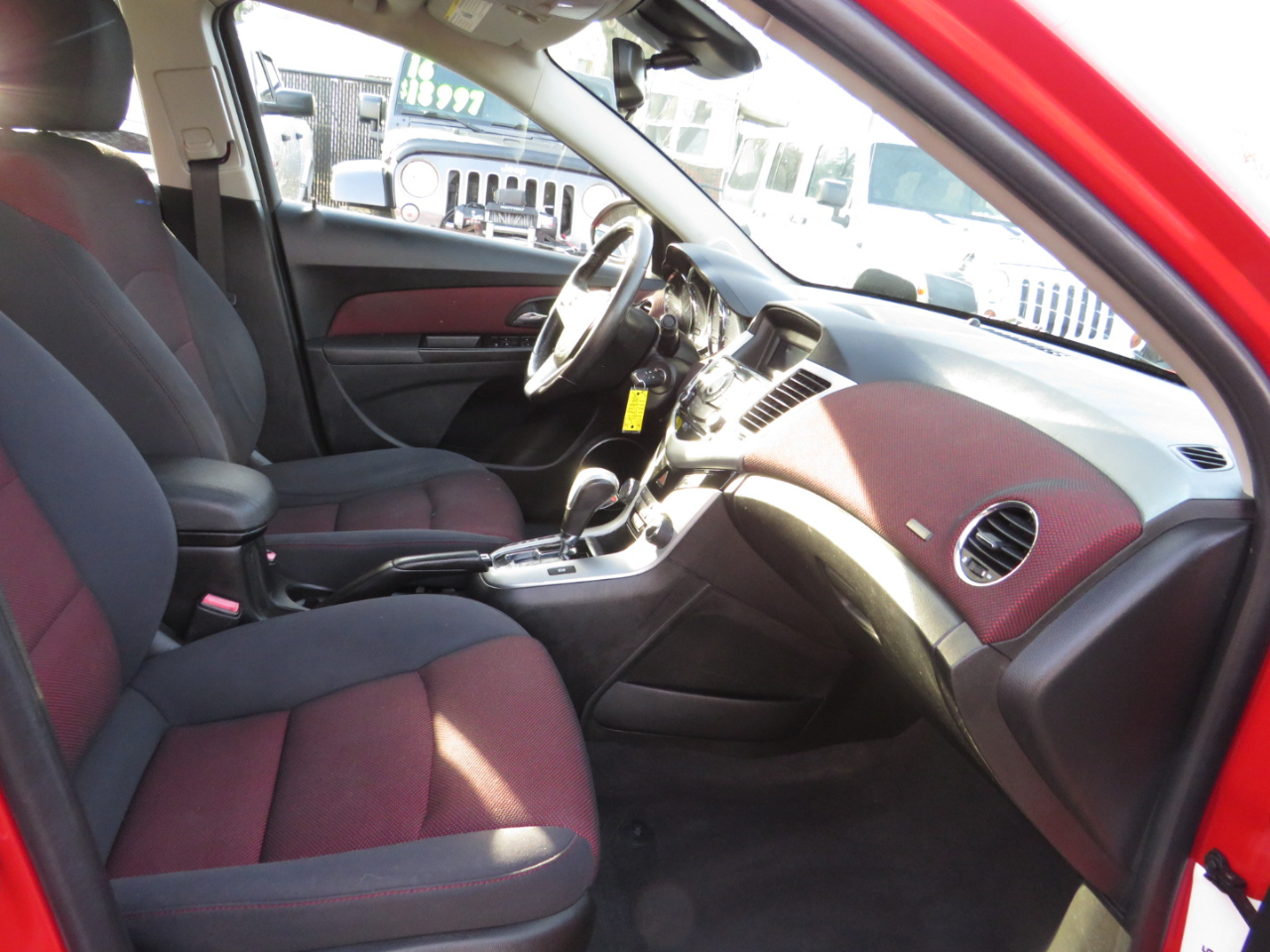 Chevrolet Cruze 4dr Sdn LT w/1LT 2012