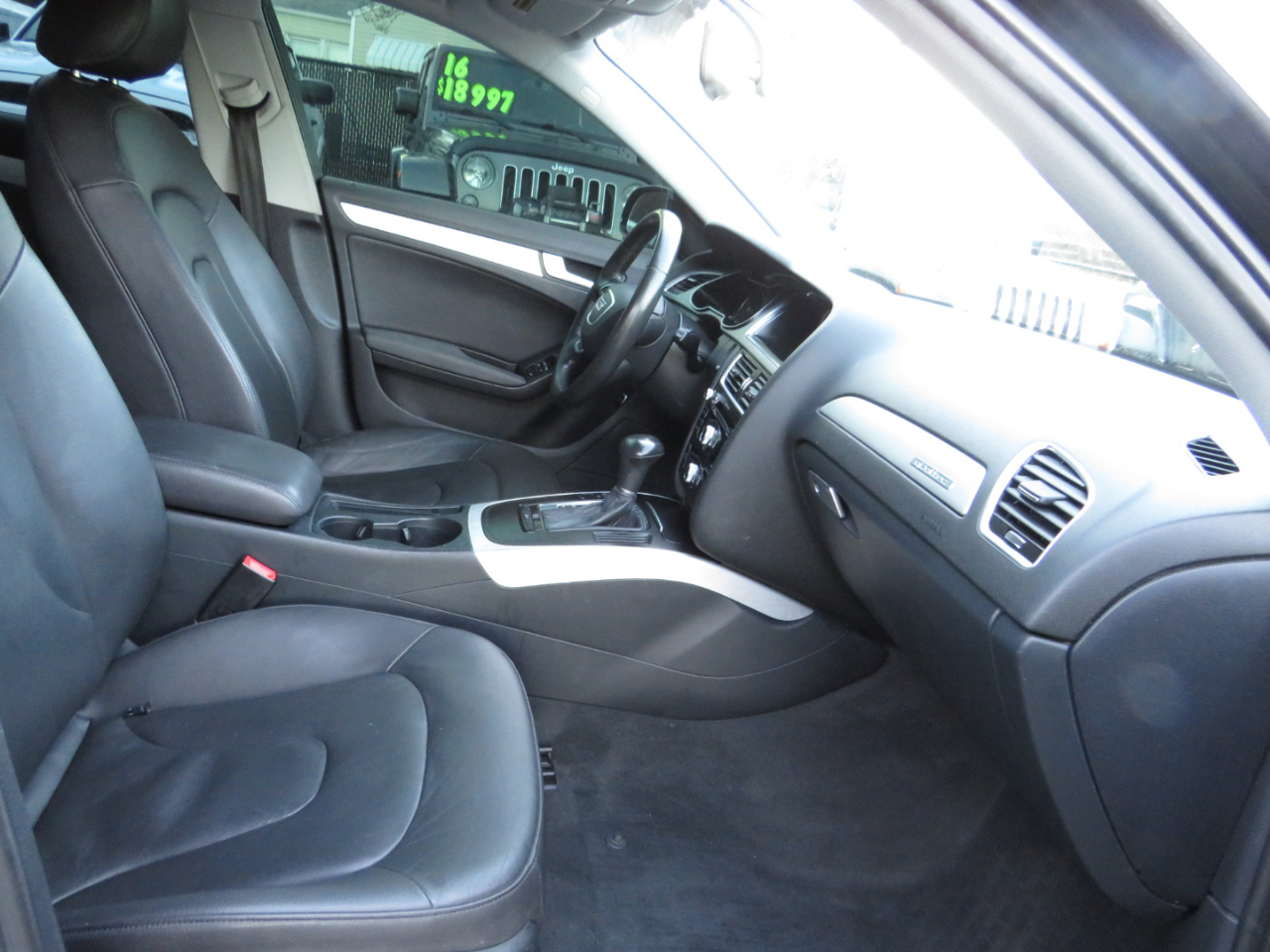 Audi A4 4dr Sdn Auto quattro 2.0T Premium 2013