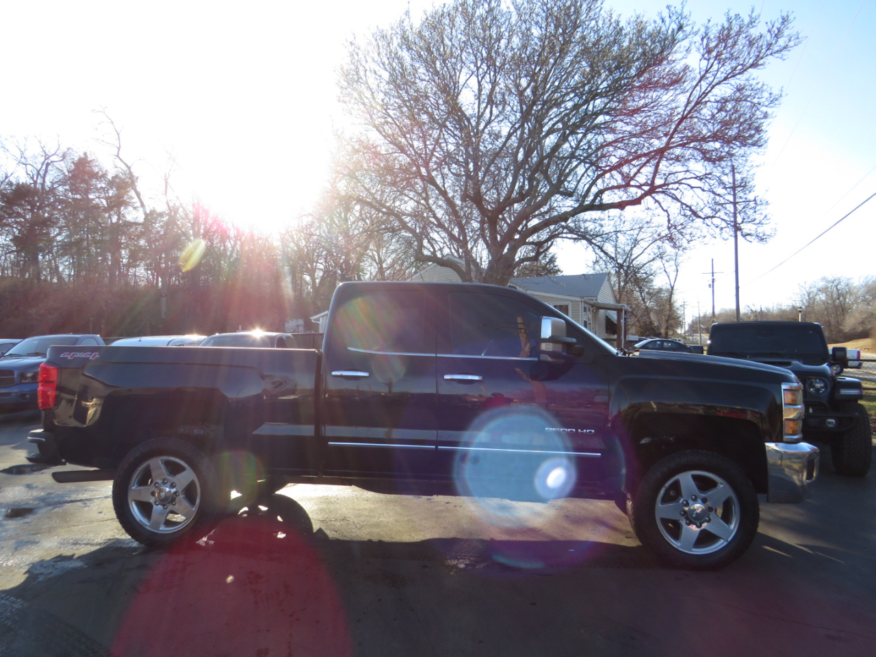 Chevrolet Silverado 2500HD Built After Aug 14 4WD Double Cab 144.2" LTZ 2015