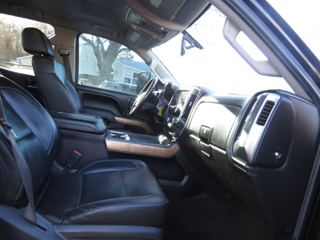 Chevrolet Silverado 2500HD Built After Aug 14 4WD Double Cab 144.2" LTZ 2015