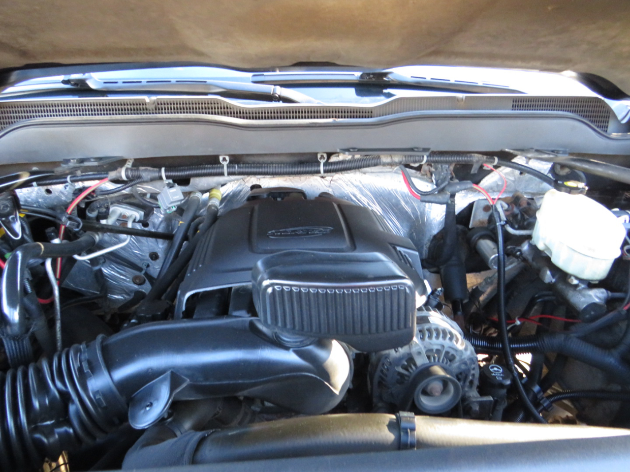 Chevrolet Silverado 2500HD Built After Aug 14 4WD Double Cab 144.2" LTZ 2015