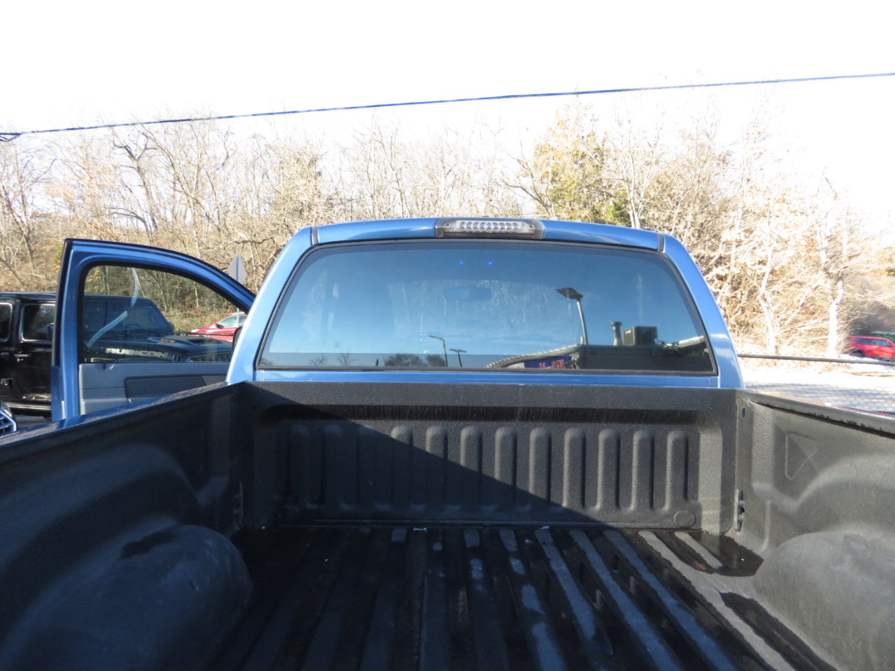 Dodge Ram 1500 2dr Reg Cab 120.5 4WD SLT 2006