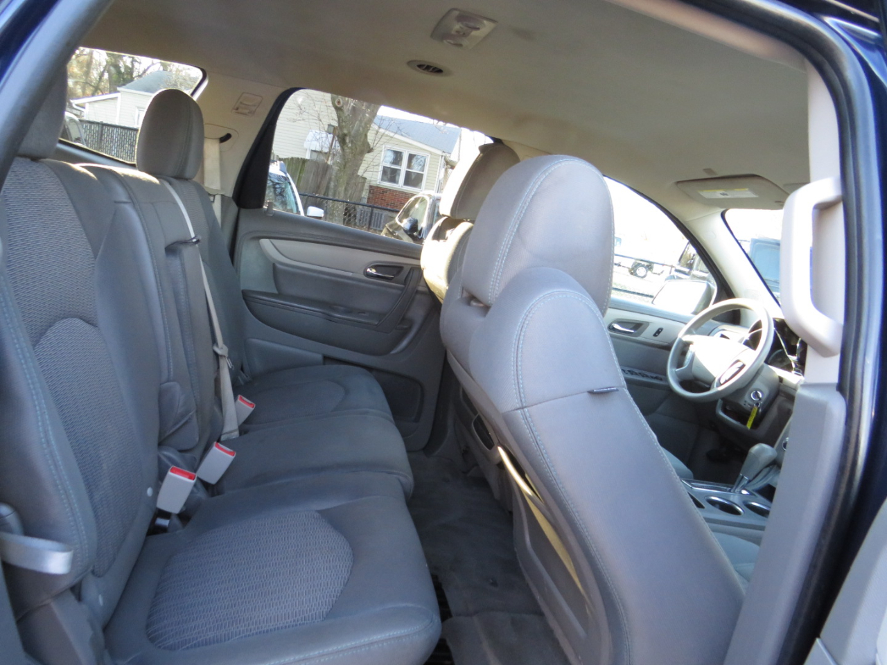 Chevrolet Traverse FWD 4dr LS w/1LS 2017