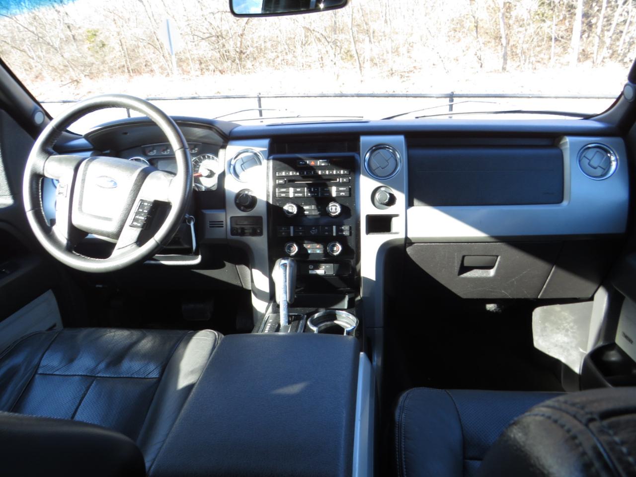 Ford F-150 4WD SuperCrew 145" Platinum 2012