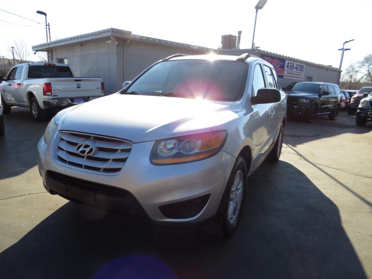 Hyundai Santa Fe FWD 4dr I4 Auto GLS 2011