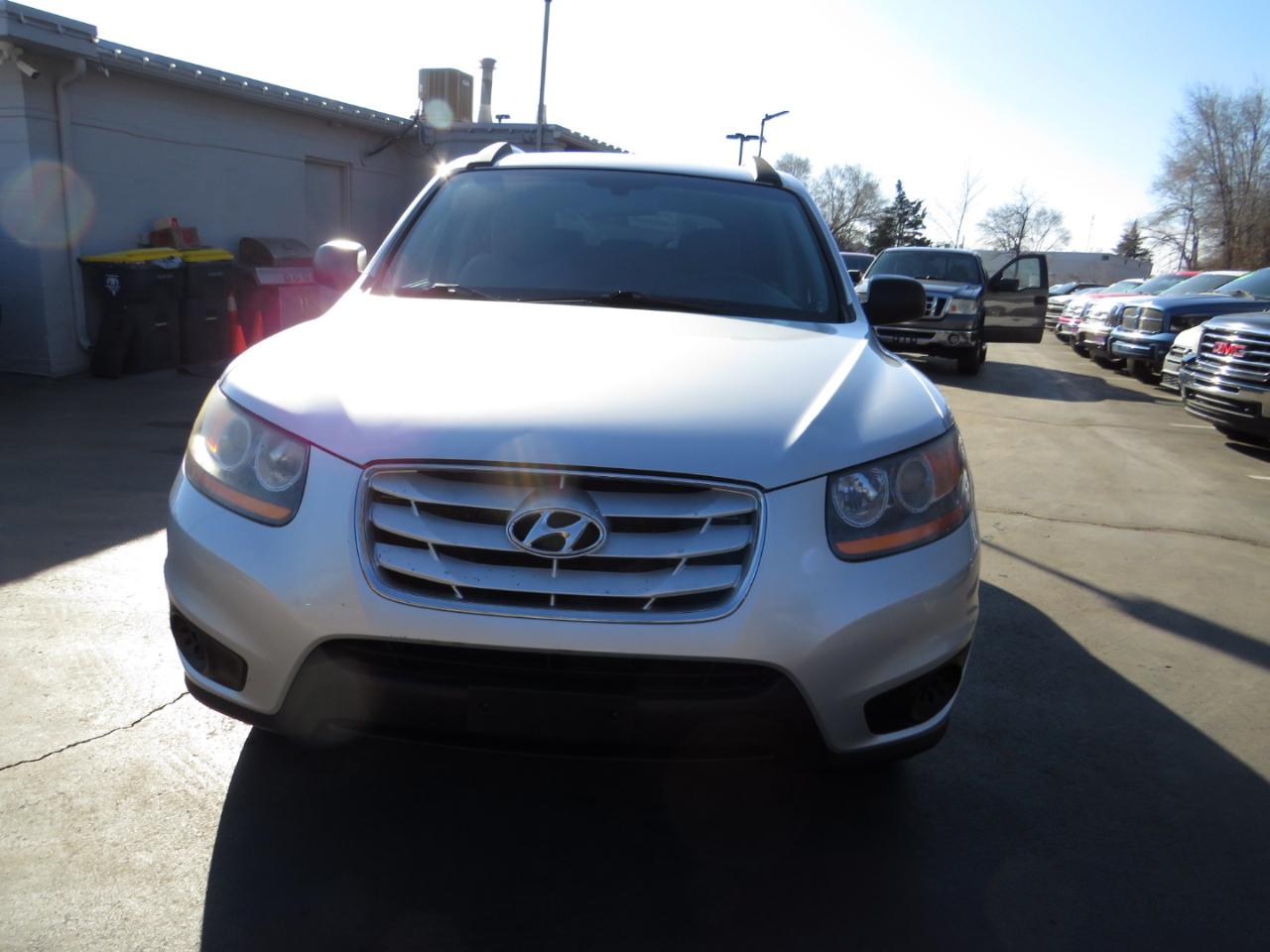 Hyundai Santa Fe FWD 4dr I4 Auto GLS 2011