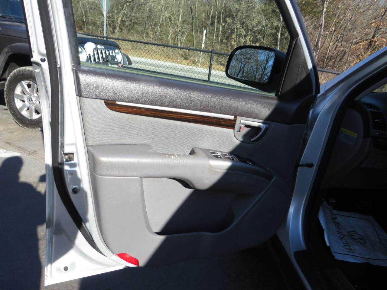 Hyundai Santa Fe FWD 4dr I4 Auto GLS 2011