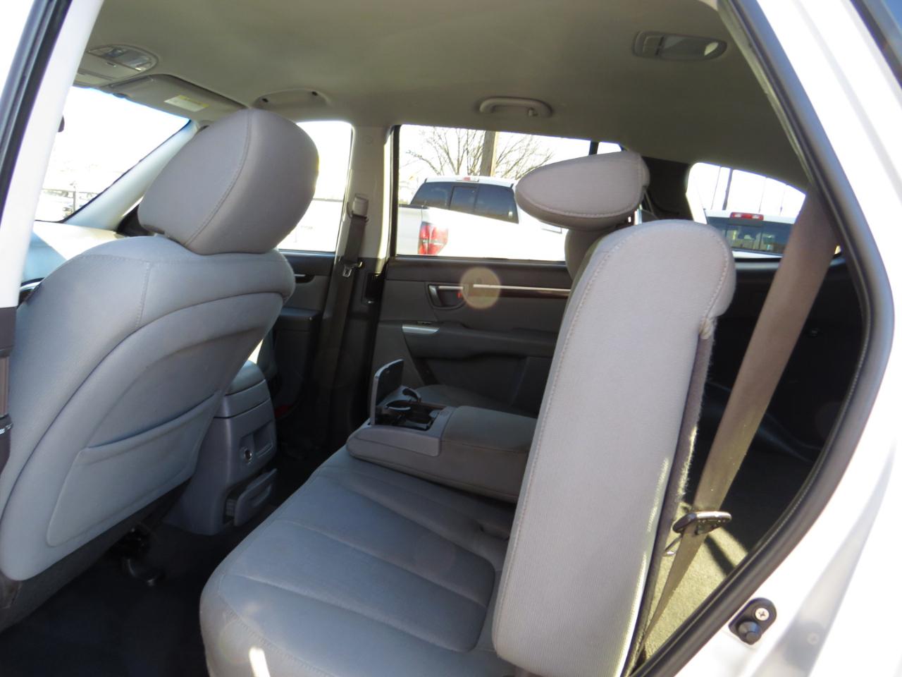 Hyundai Santa Fe FWD 4dr I4 Auto GLS 2011