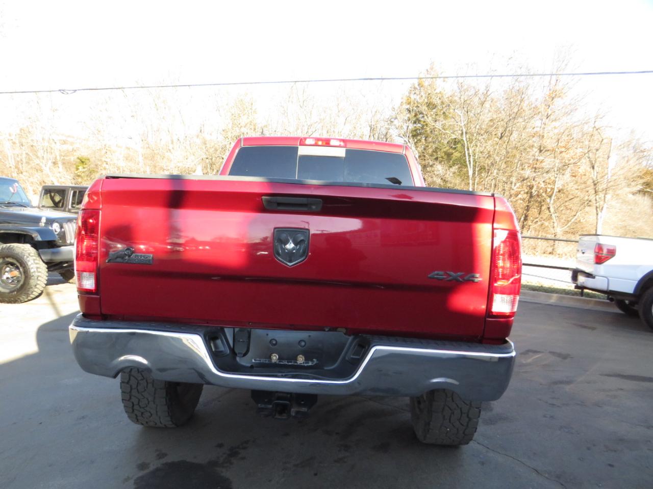 RAM 1500 4WD Crew Cab 140.5" Big Horn 2014
