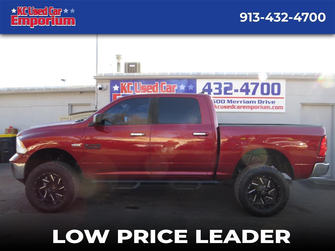 2014 RAM 1500 4WD Crew Cab 140.5" Big Horn