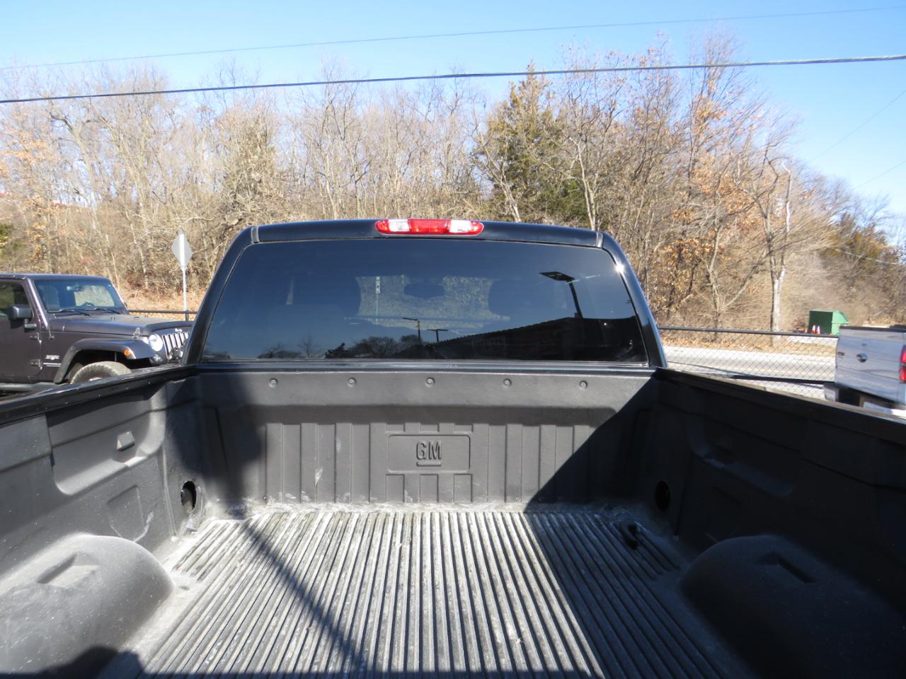 Chevrolet Silverado 1500 4WD Ext Cab 143.5" LT 2012