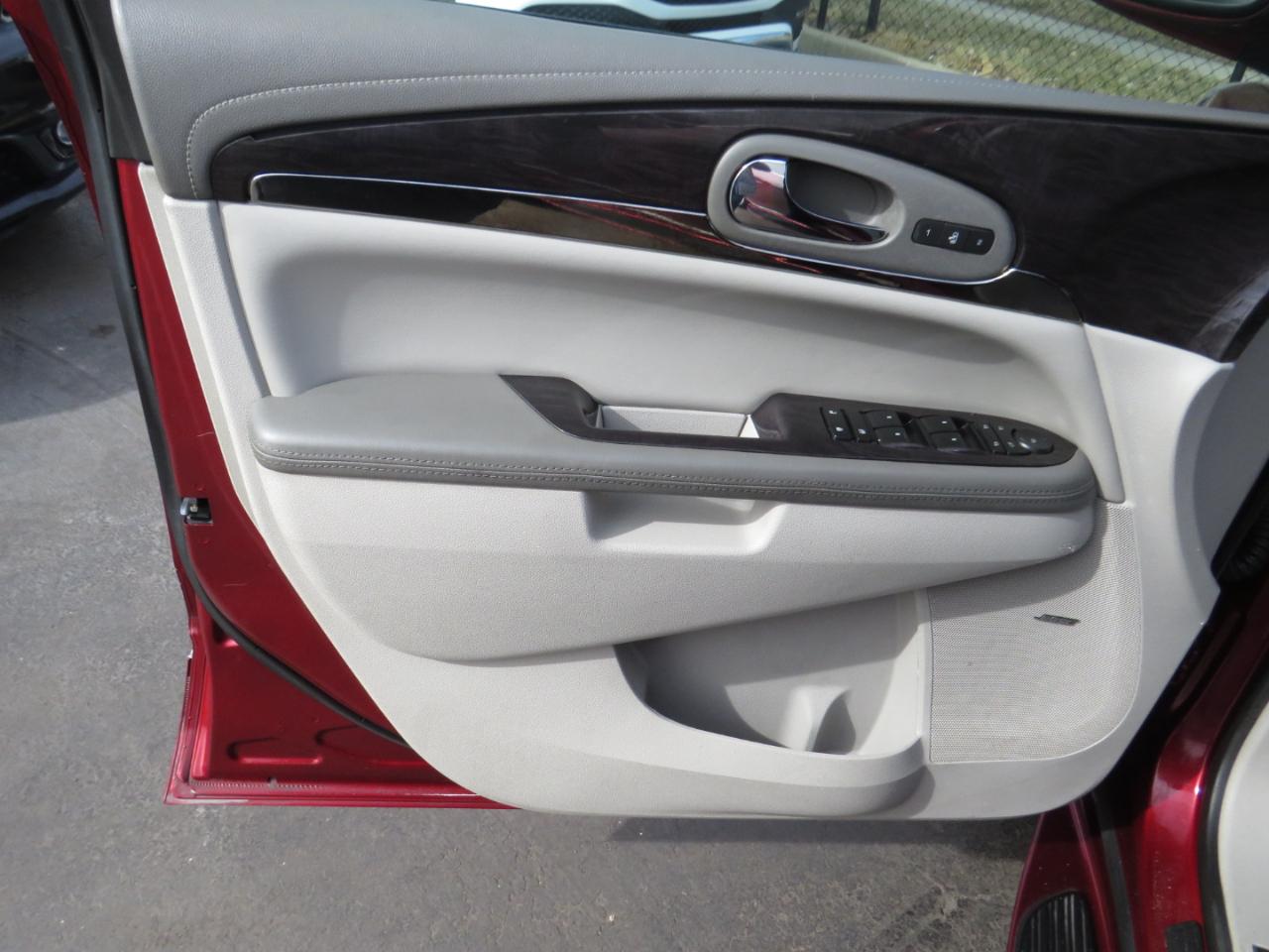 Buick Enclave FWD 4dr Premium 2015