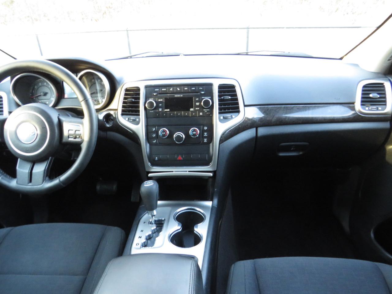 Jeep Grand Cherokee 4WD 4dr Laredo 2011
