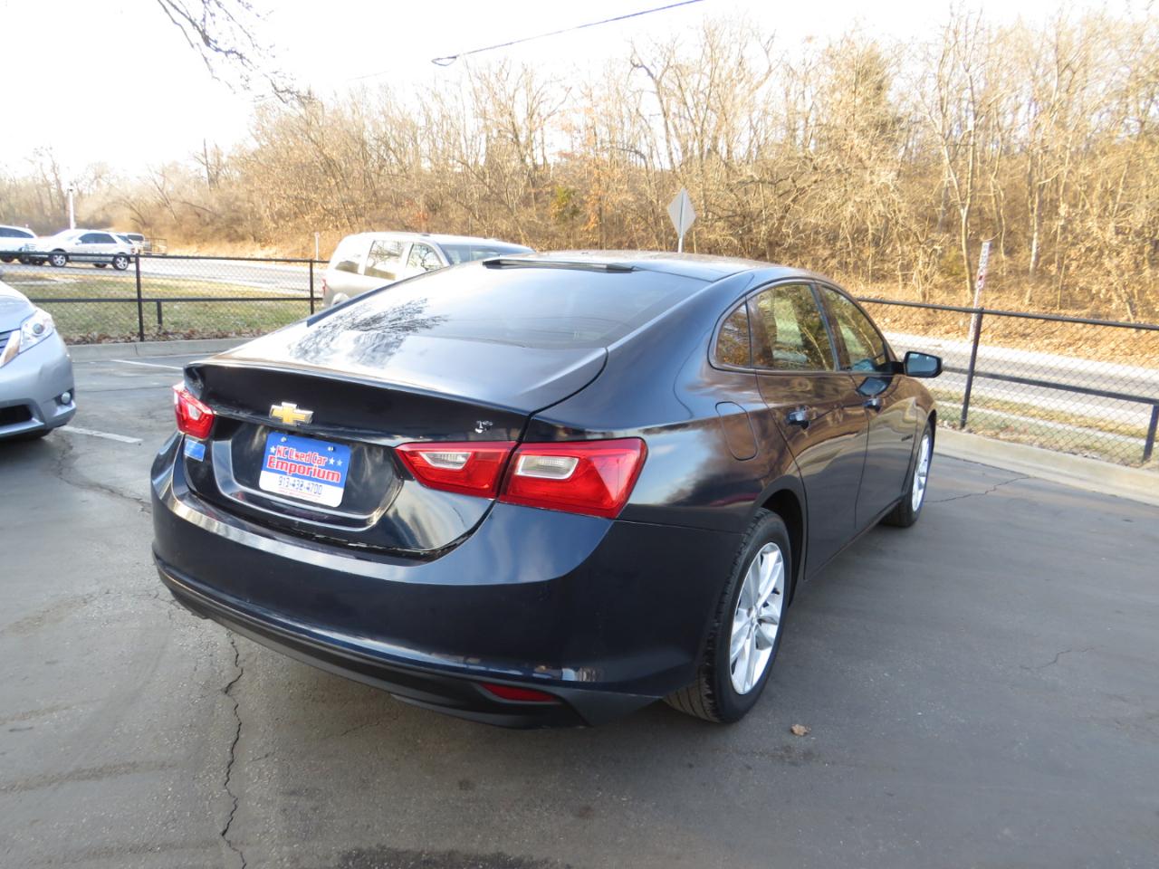 Chevrolet Malibu 4dr Sdn LS w/1LS 2017