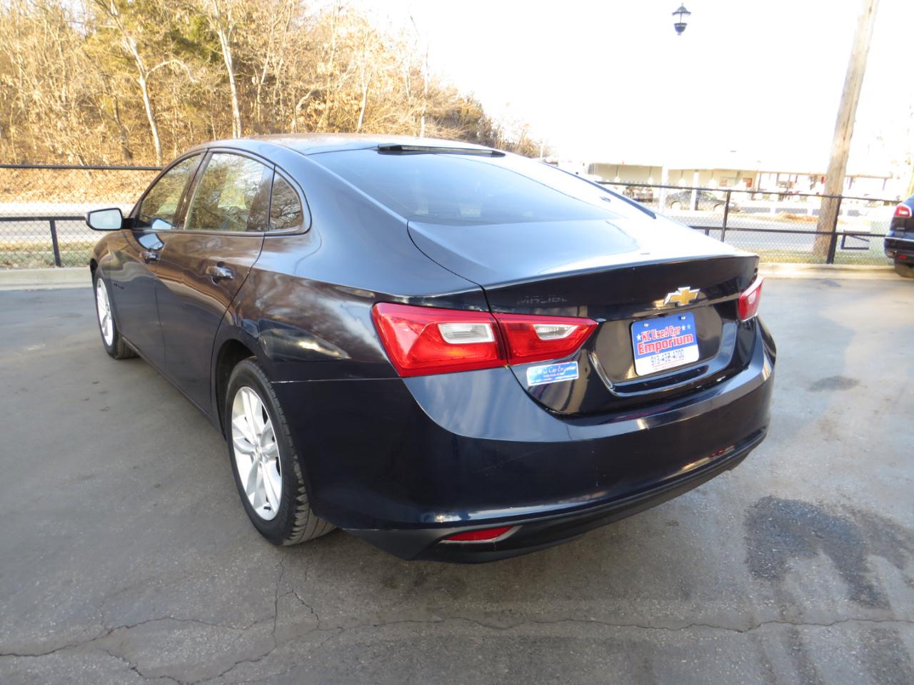 Chevrolet Malibu 4dr Sdn LS w/1LS 2017