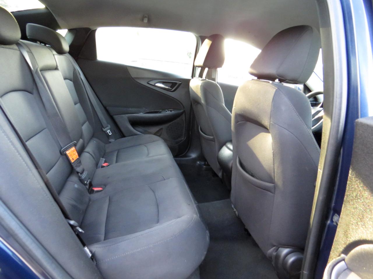 Chevrolet Malibu 4dr Sdn LS w/1LS 2017