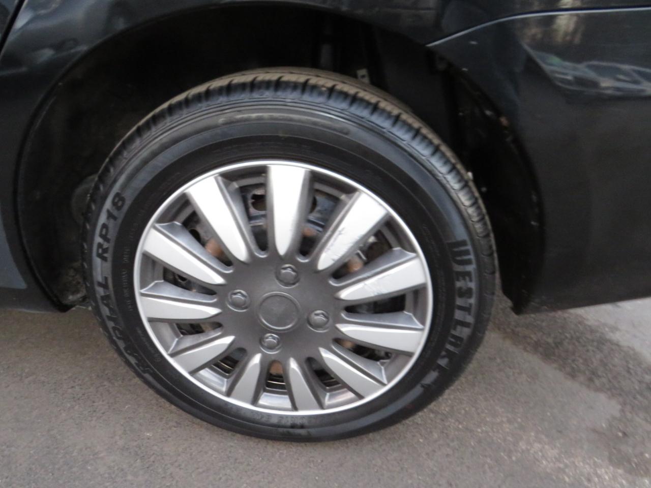 Toyota Yaris 4dr Sdn Auto Base (Natl) 2007